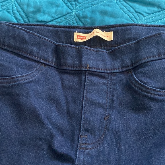 New no tags Levi’s Jegging - Picture 4 of 4